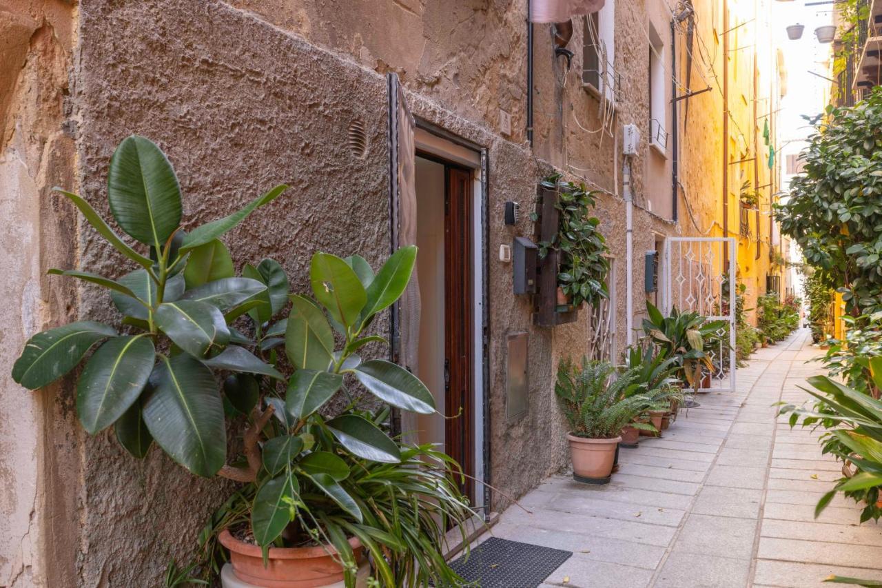 Casa Vacanze Nel Cuore Di Cagliari Zewnętrze zdjęcie